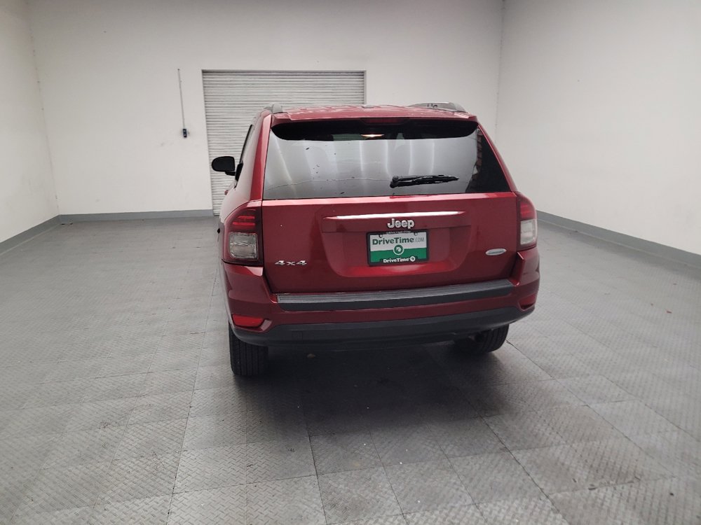 Used 2017 Jeep Compass Latitude AWD/4WD image 6