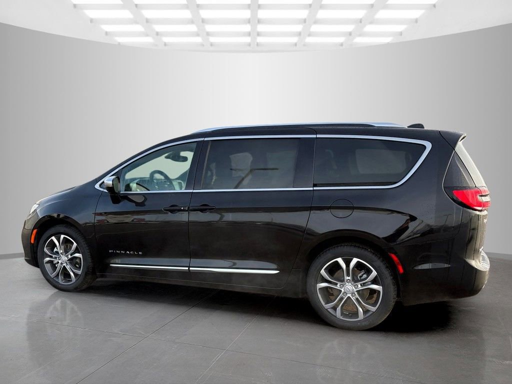 New 2026 Chrysler Pacifica Pinnacle w/ Trailer Tow Group image 6