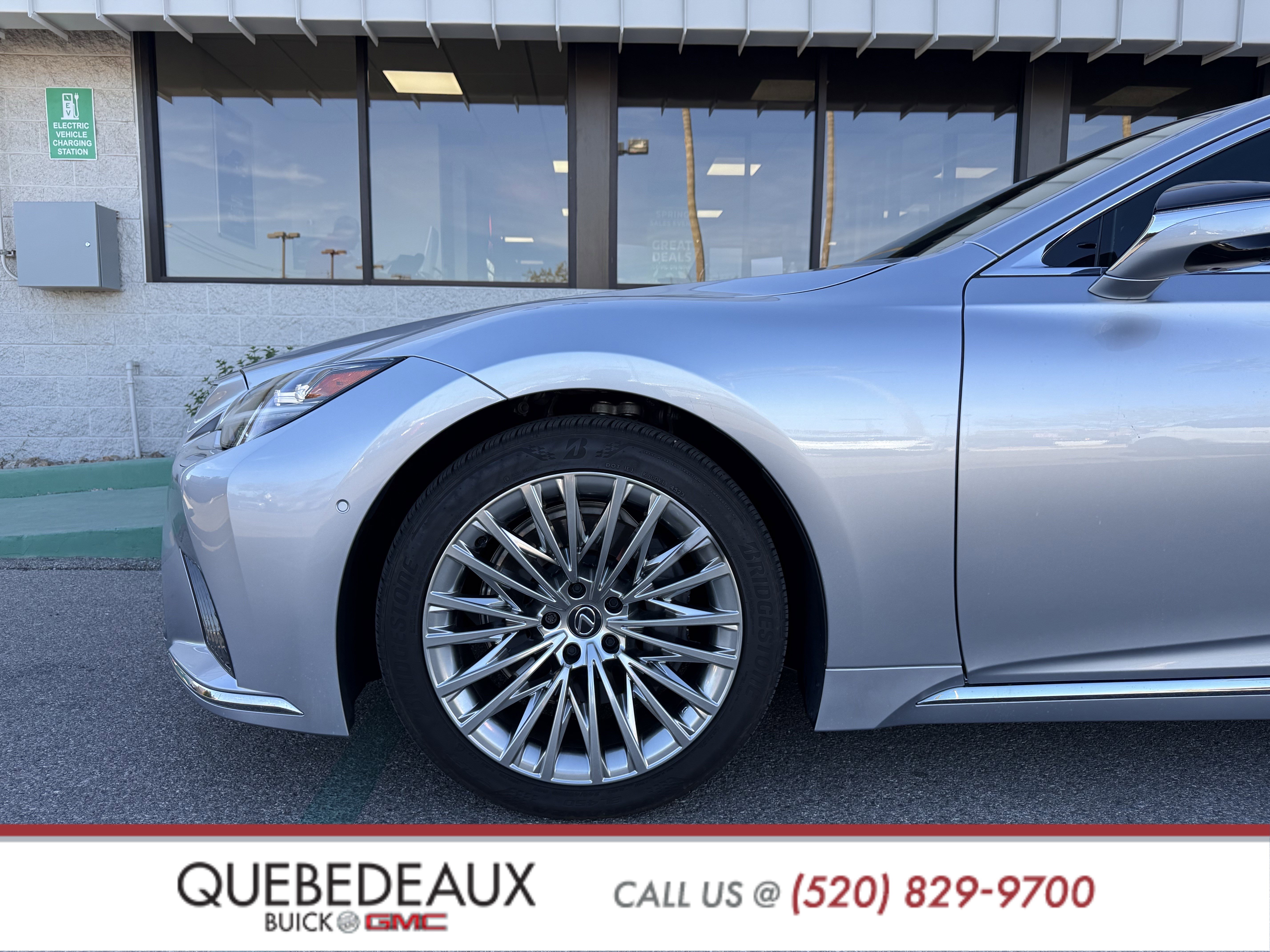 Used 2024 Lexus LS 500 w/ Interior Upgrade Package image 4