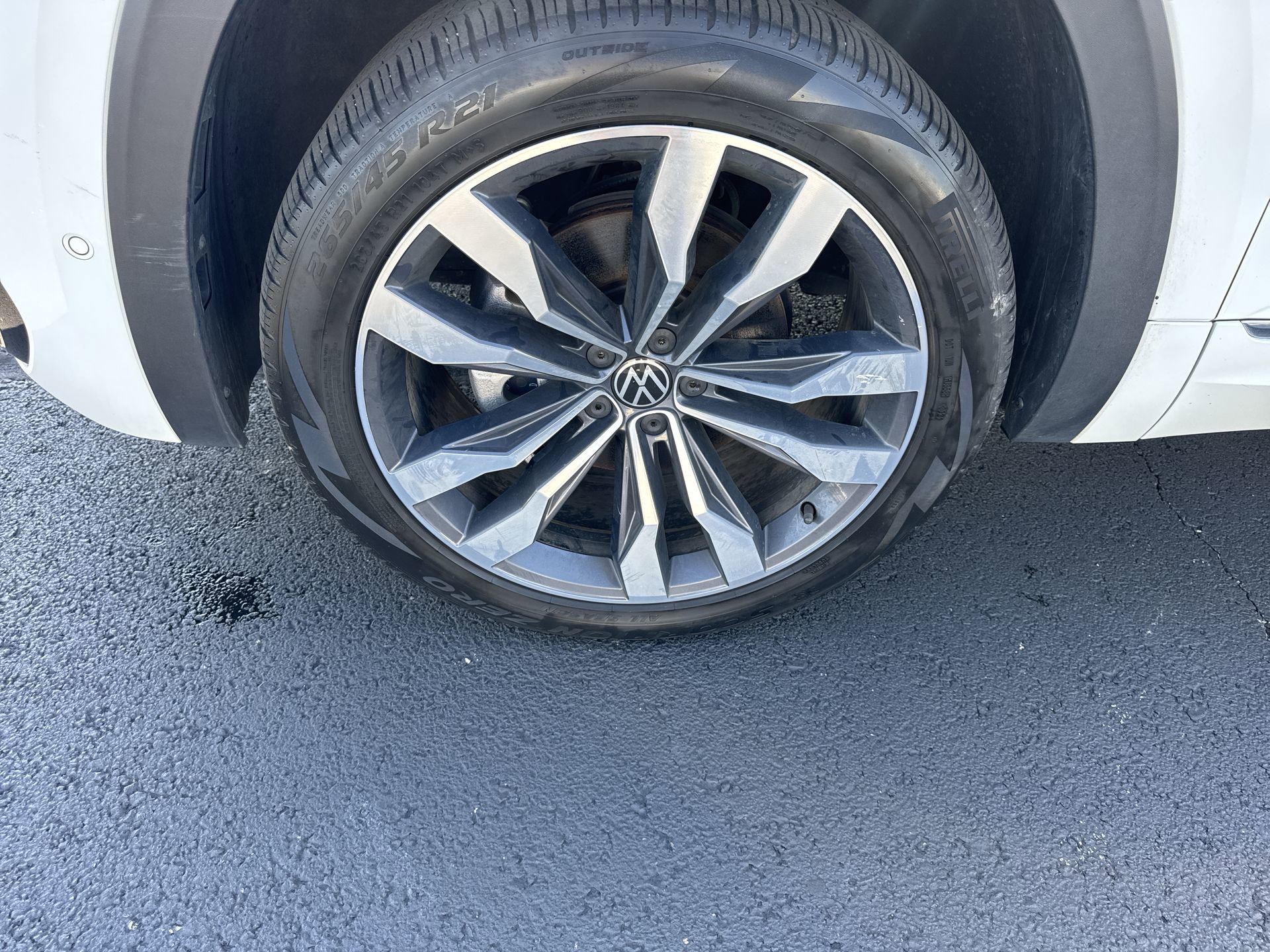 Used 2022 Volkswagen Atlas SEL Premium image 10