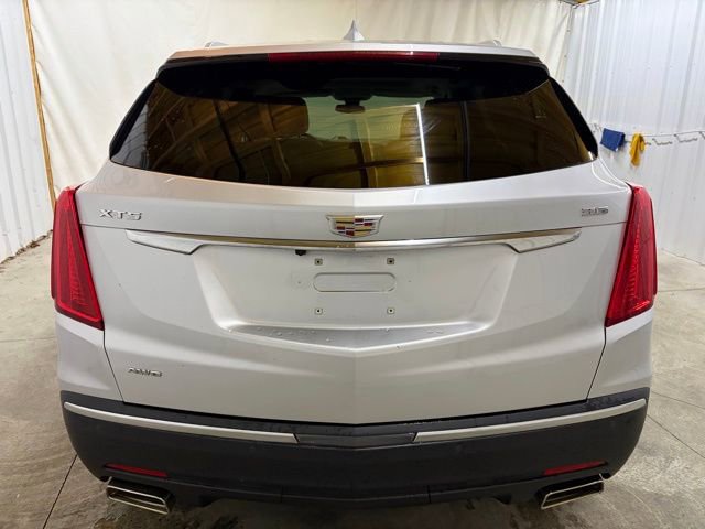Used 2018 Cadillac XT5 Luxury w/ Driver Awareness Package AWD/4WD image 8