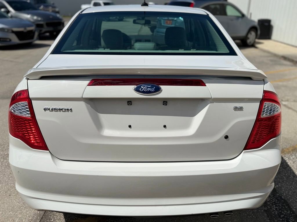 Used 2012 Ford Fusion SE FWD image 4