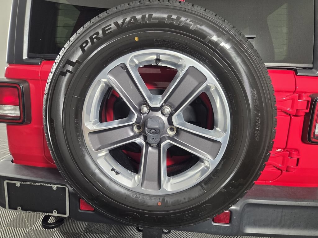 Used 2021 Jeep Wrangler Unlimited Sahara AWD/4WD image 29