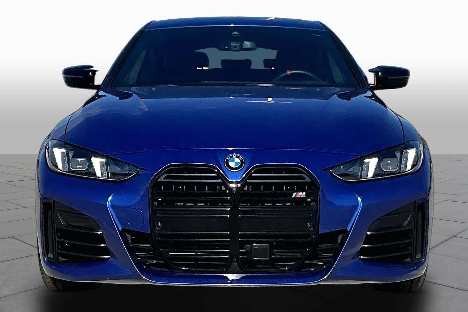 Used 2026 BMW M440i w/ Premium Package RWD image 3