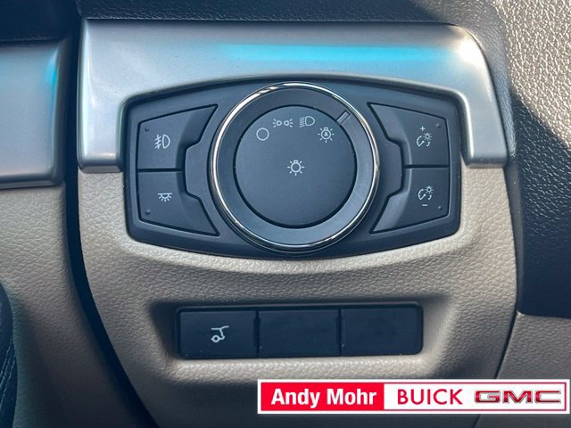 Used 2017 Ford Explorer XLT w/ Equipment Group 201A FWD image 22