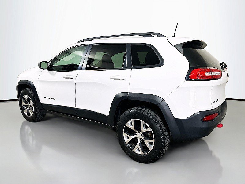 Used 2017 Jeep Cherokee Trailhawk w/ Cold Weather Group AWD/4WD image 5