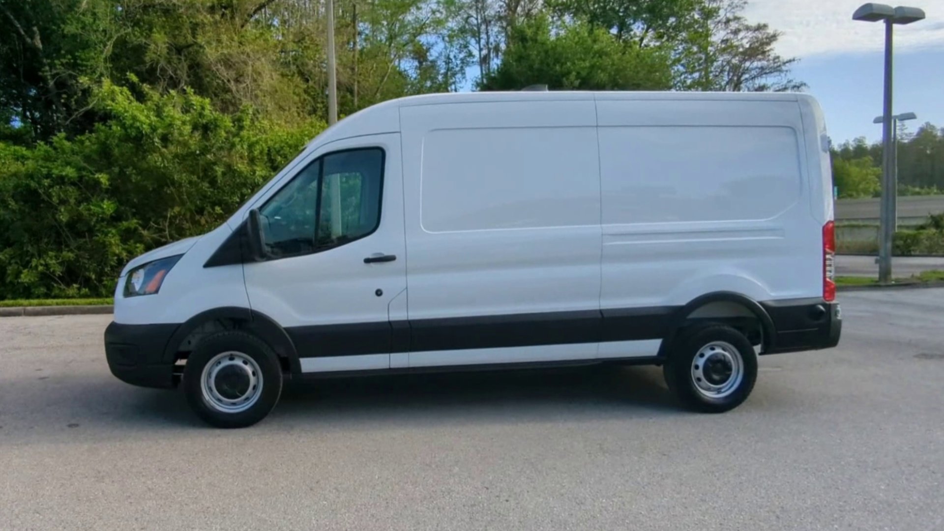 New 2026 Ford Transit 250 148 Medium Roof image 15