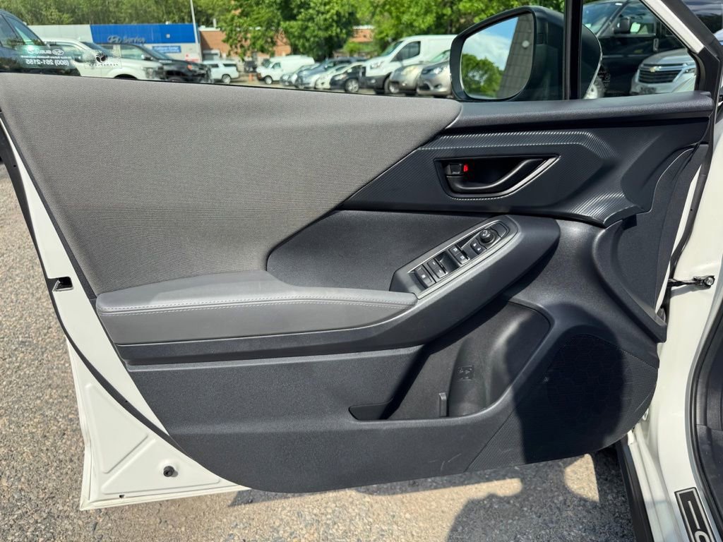 Used 2024 Subaru Crosstrek 2.0i Premium AWD/4WD image 12