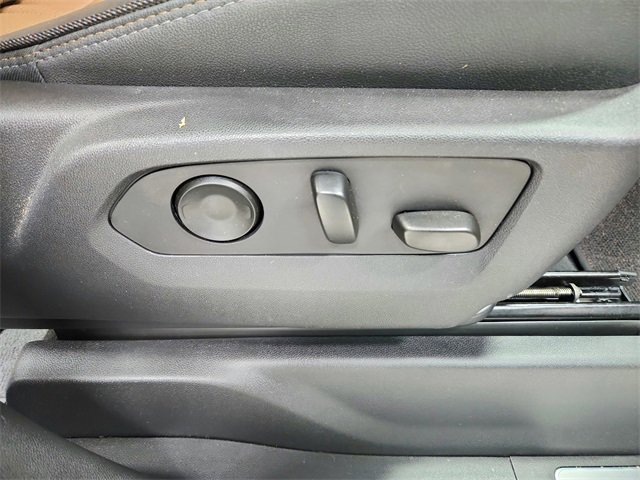 Used 2023 Chevrolet Silverado 1500 High Country image 41