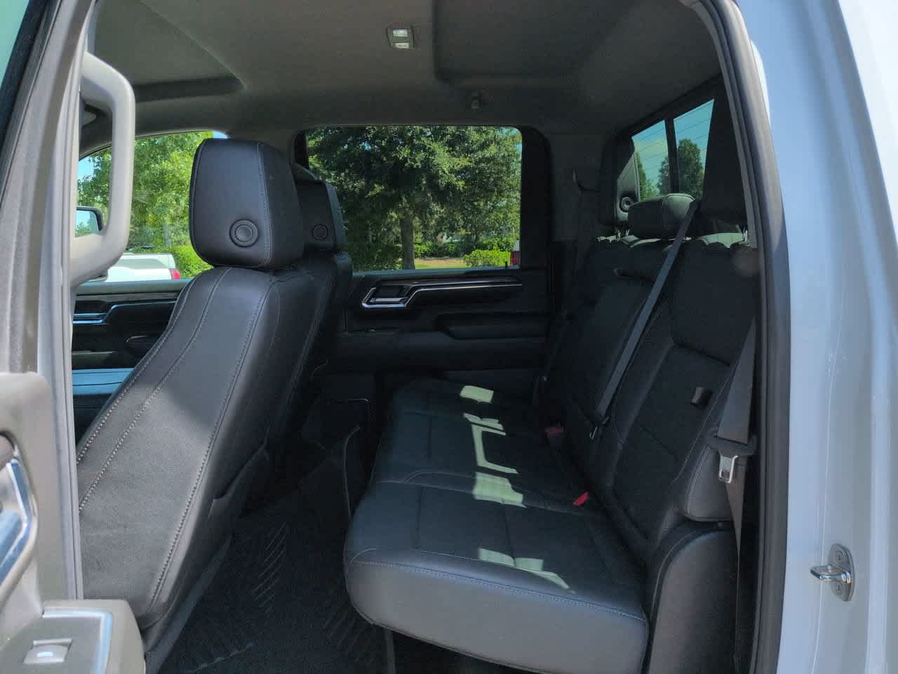 Used 2024 Chevrolet Silverado 2500 LTZ w/ LTZ Plus Package AWD/4WD image 13