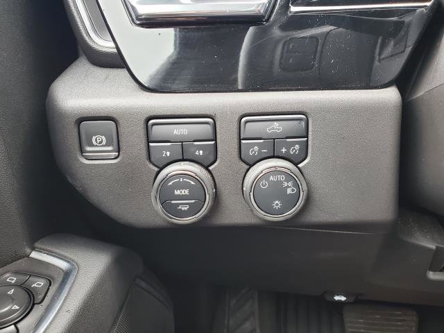 Used 2025 Chevrolet Silverado 1500 LT image 13