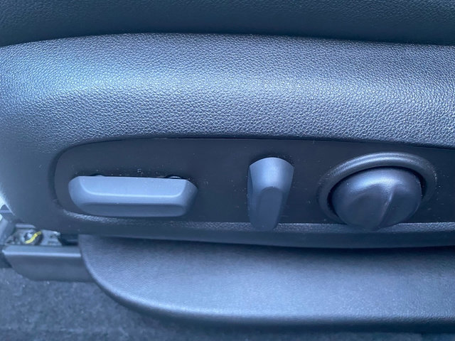 Used 2022 Chevrolet Blazer RS w/ Enhanced Convenience Package image 69