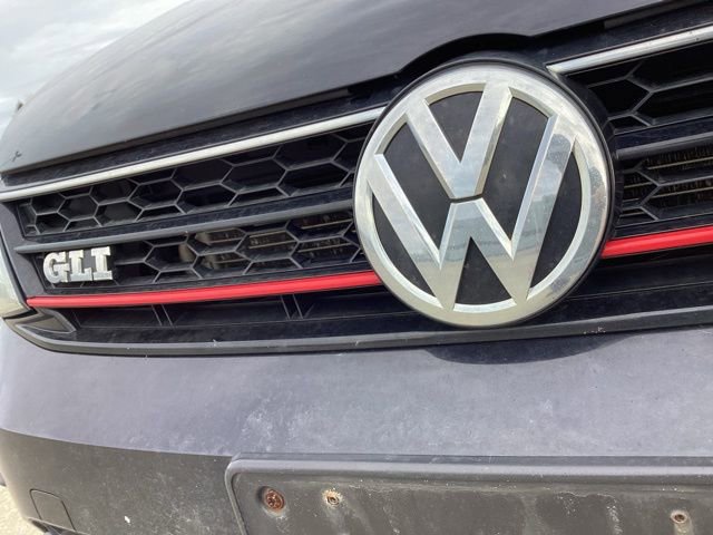 Used 2017 Volkswagen Jetta GLI image 3