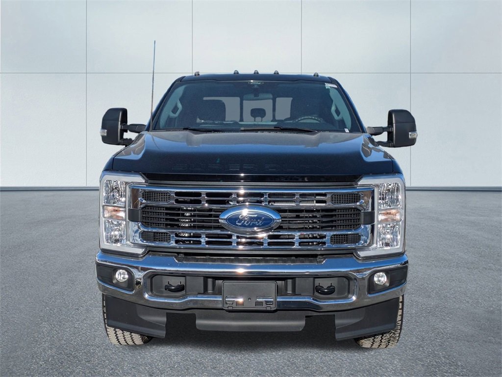 Used 2024 Ford F250 XLT w/ Snow Plow Prep Package image 8