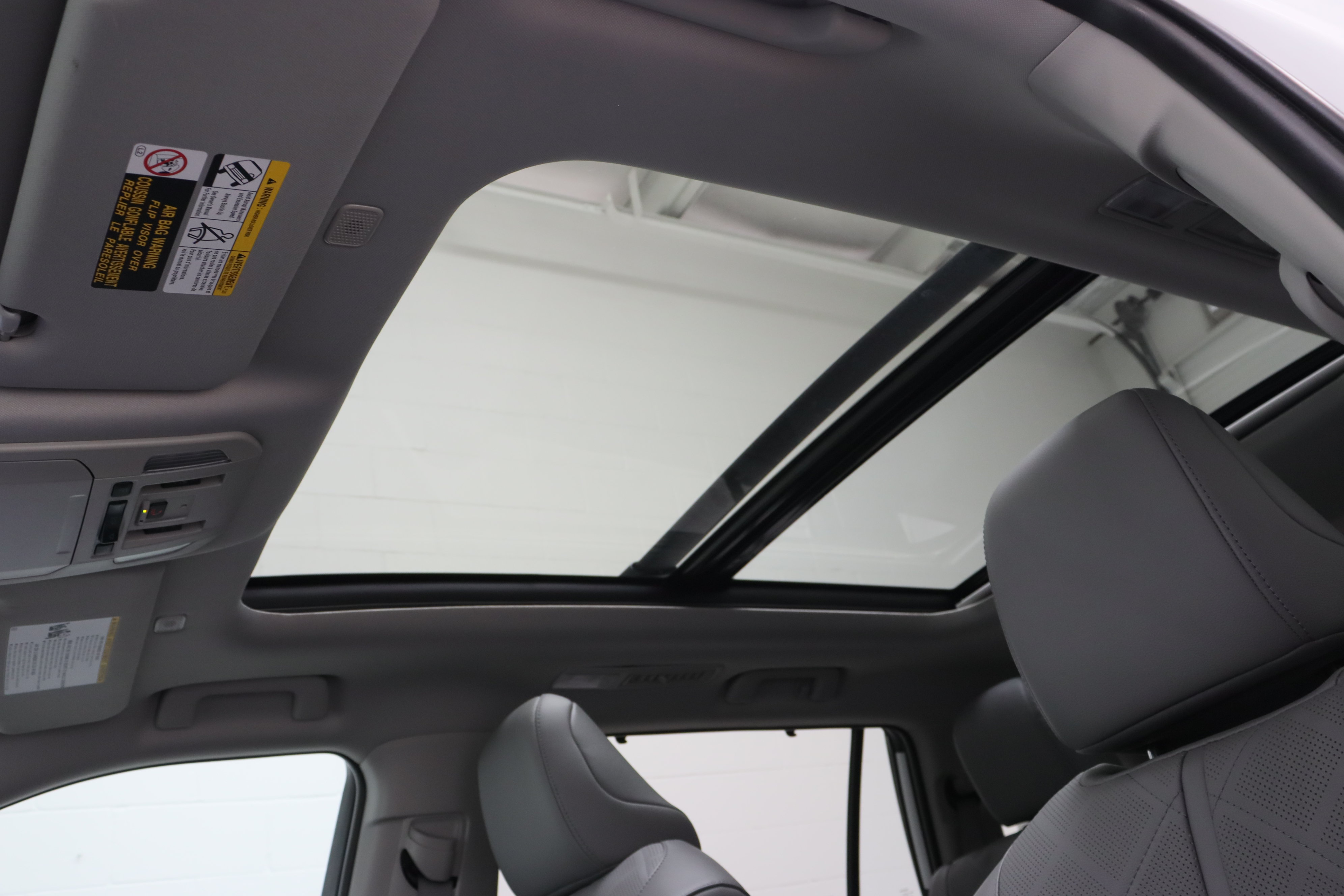 Certified 2026 Toyota Highlander Platinum AWD/4WD image 28