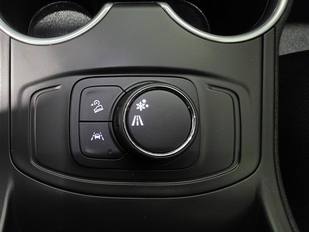 Used 2021 GMC Terrain SLE FWD image 35