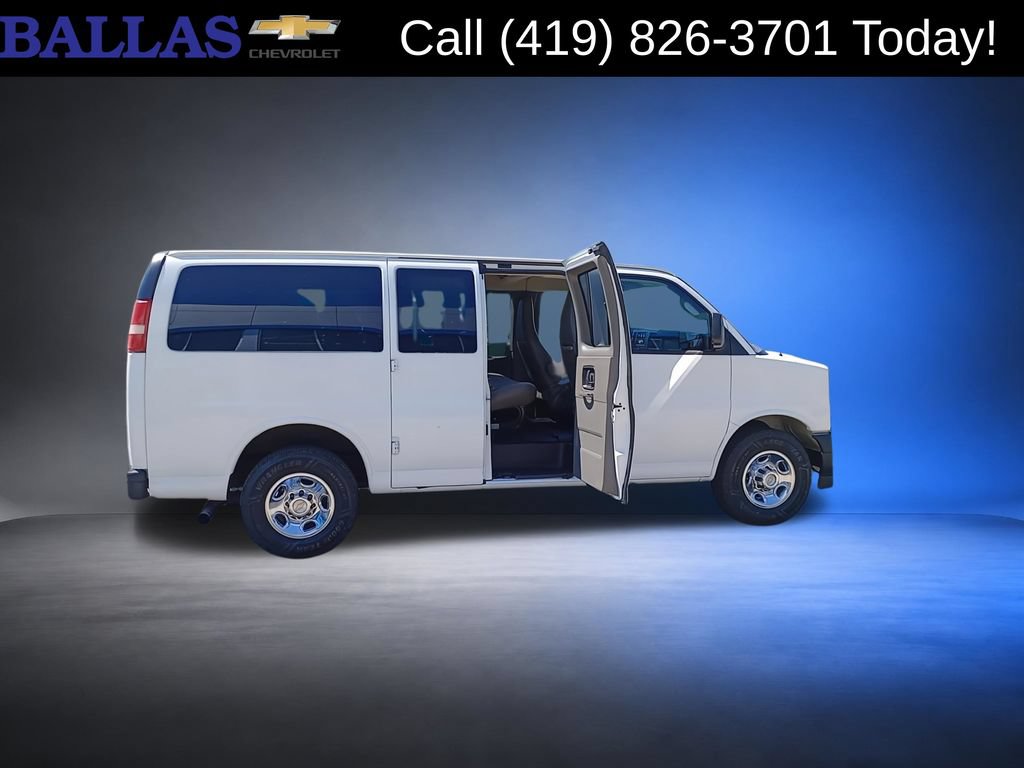 Used 2017 Chevrolet Express 2500 LS RWD image 9