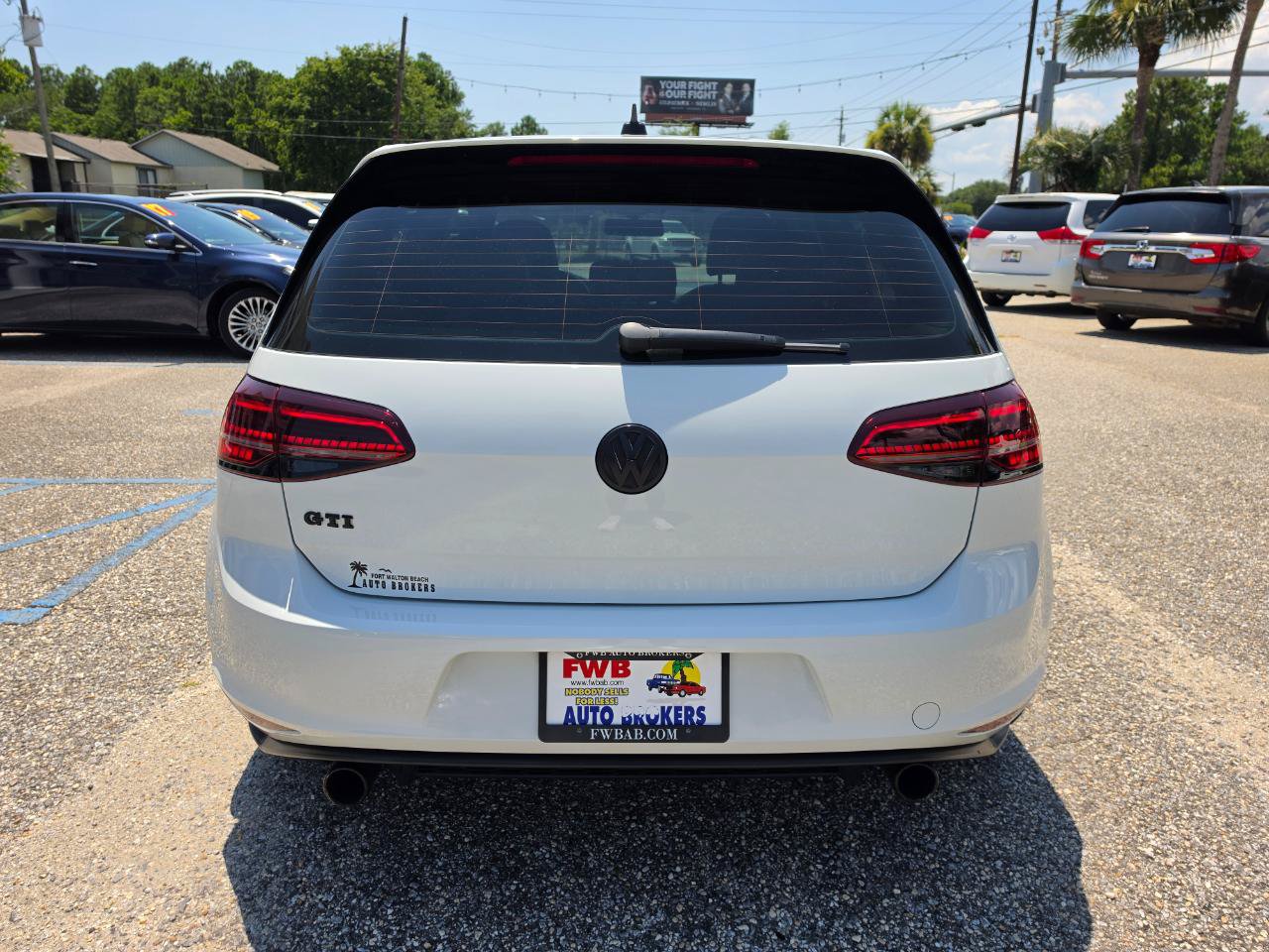 Used 2015 Volkswagen GTI S FWD image 4