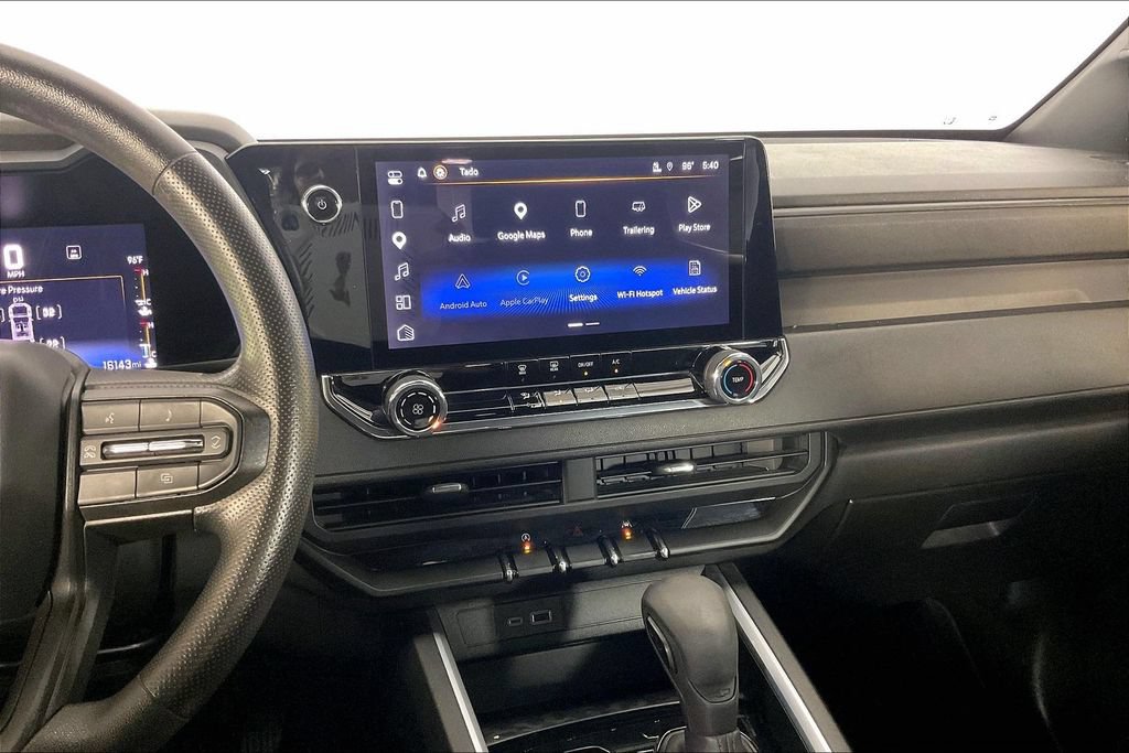 Used 2023 Chevrolet Colorado Trail Boss w/ Technology Package AWD/4WD image 8