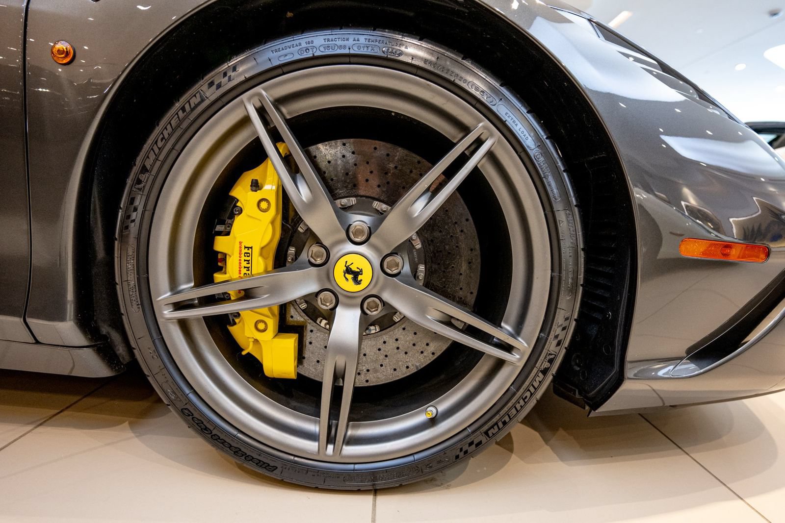 Used 2014 Ferrari 458 Speciale Coupe RWD image 22