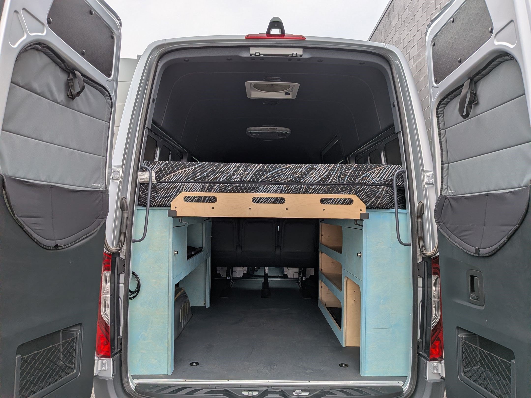 Used 2024 Mercedes-Benz Sprinter 2500 image 27
