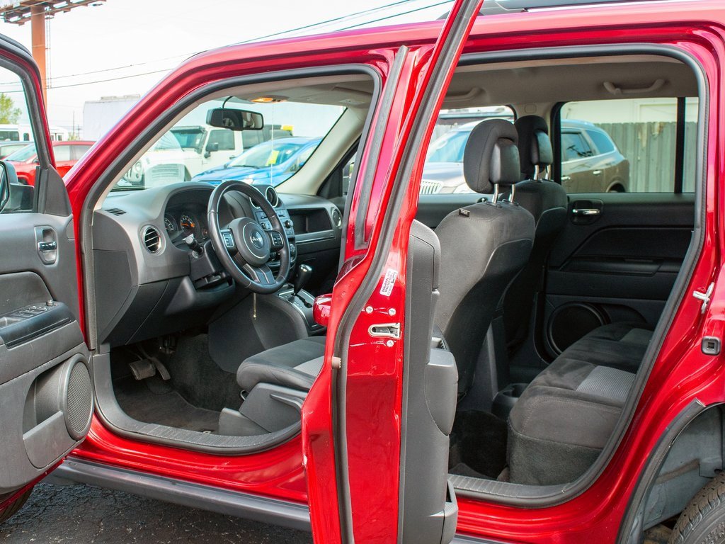 Used 2015 Jeep Patriot Latitude image 8