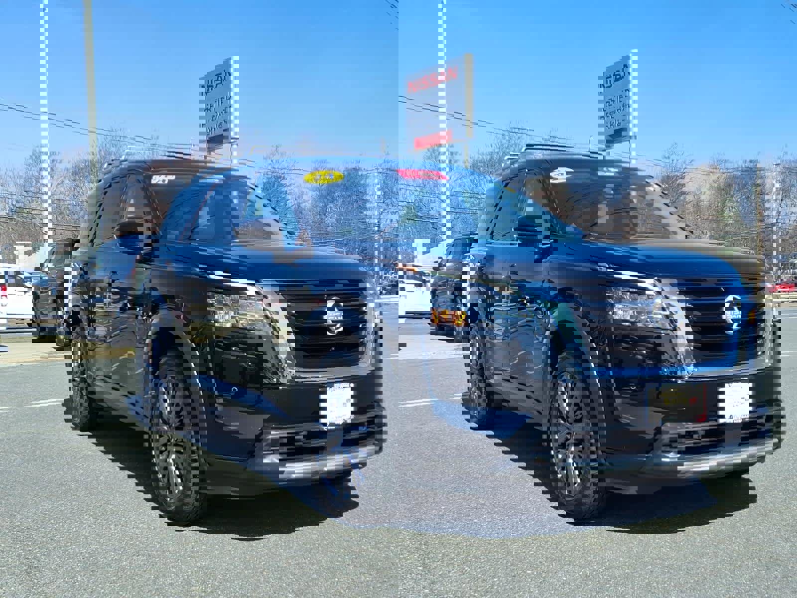 Certified 2024 Nissan Pathfinder SL w/ SL Premium Package image 3