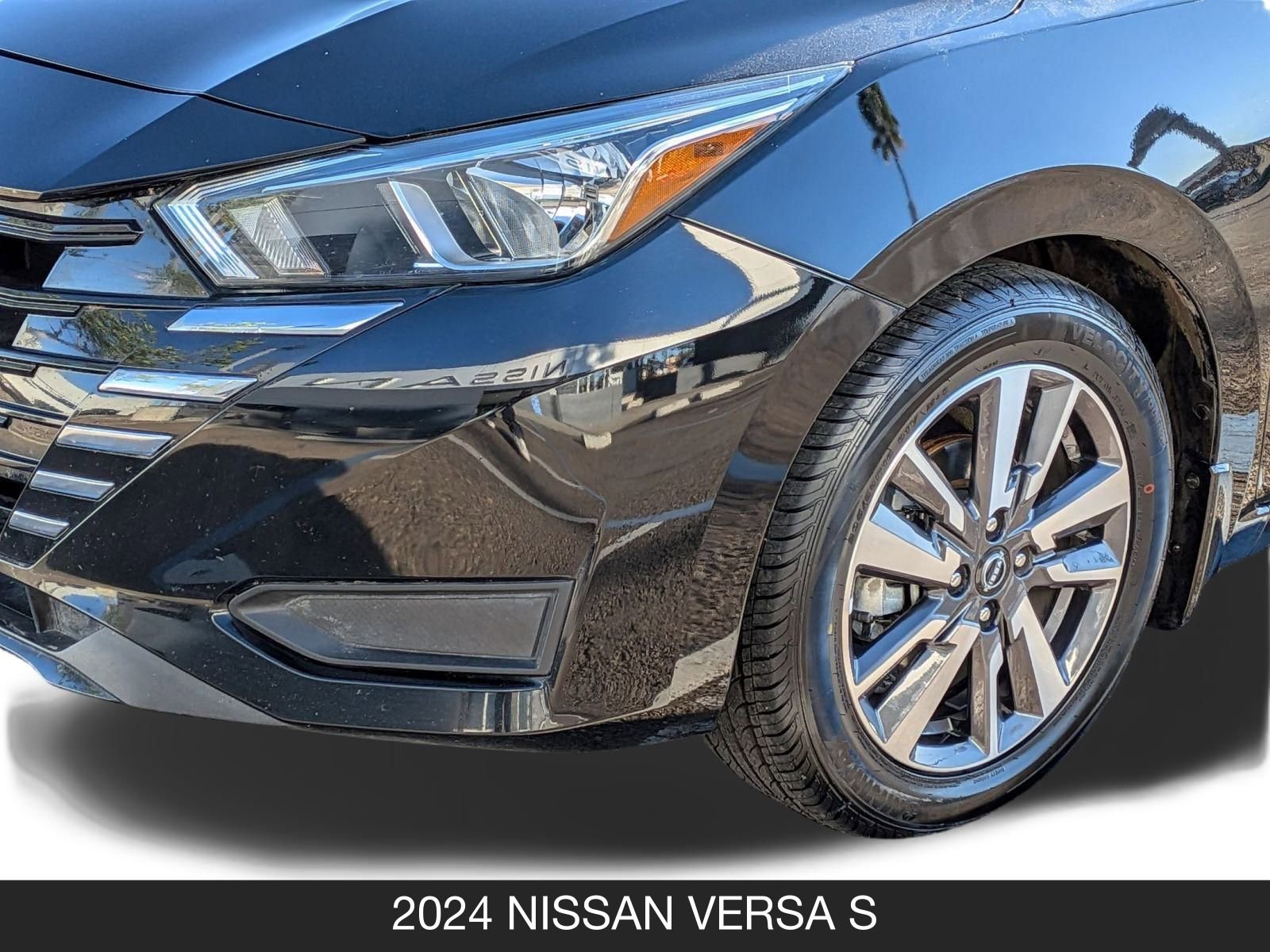 Used 2024 Nissan Versa S w/ S Plus Package image 11