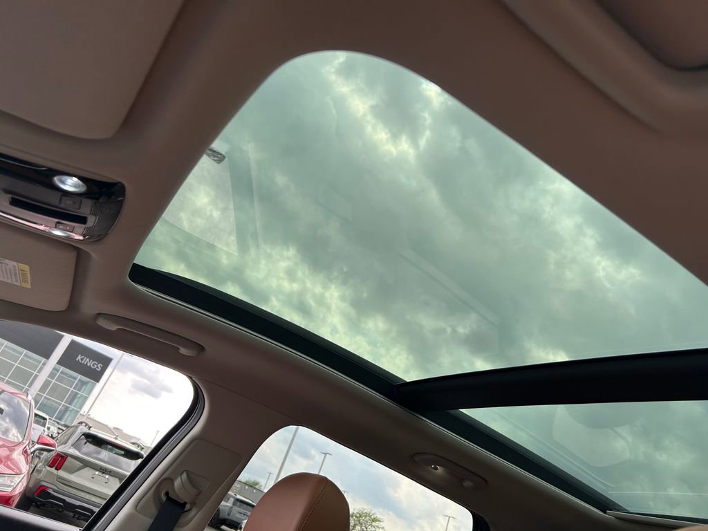 Used 2022 Kia Sorento SX Prestige w/ Rust Color Package image 24