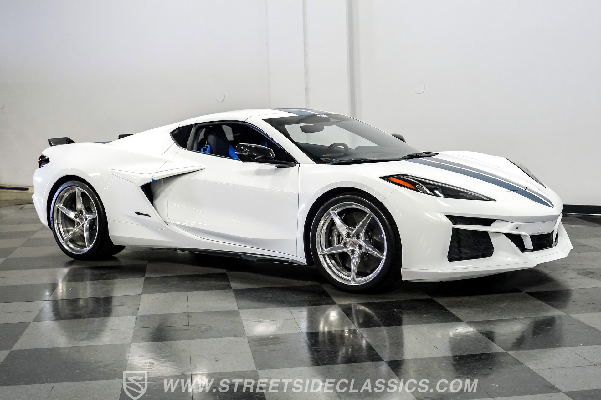 Used 2024 Chevrolet Corvette E-Ray w/ ZER Performance Package image 14