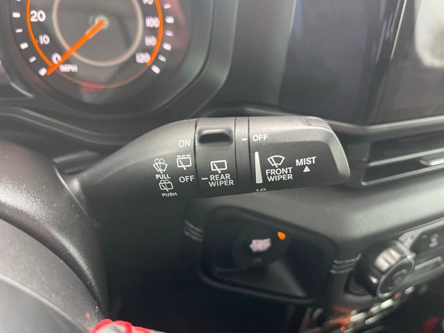 Used 2025 Jeep Wrangler Unlimited Rubicon image 25