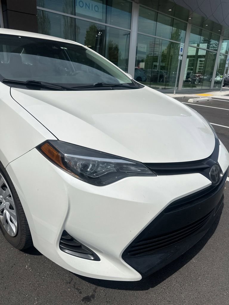 Used 2019 Toyota Corolla LE FWD image 6