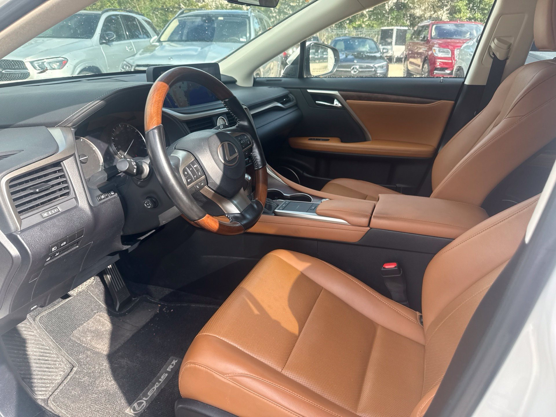 Used 2021 Lexus RX 350L FWD w/ Premium Package image 9