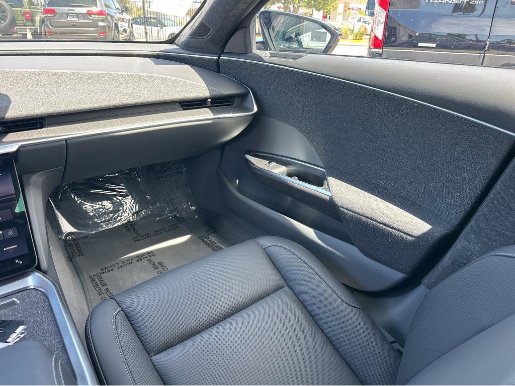 Used 2024 Lucid Air Pure RWD image 18