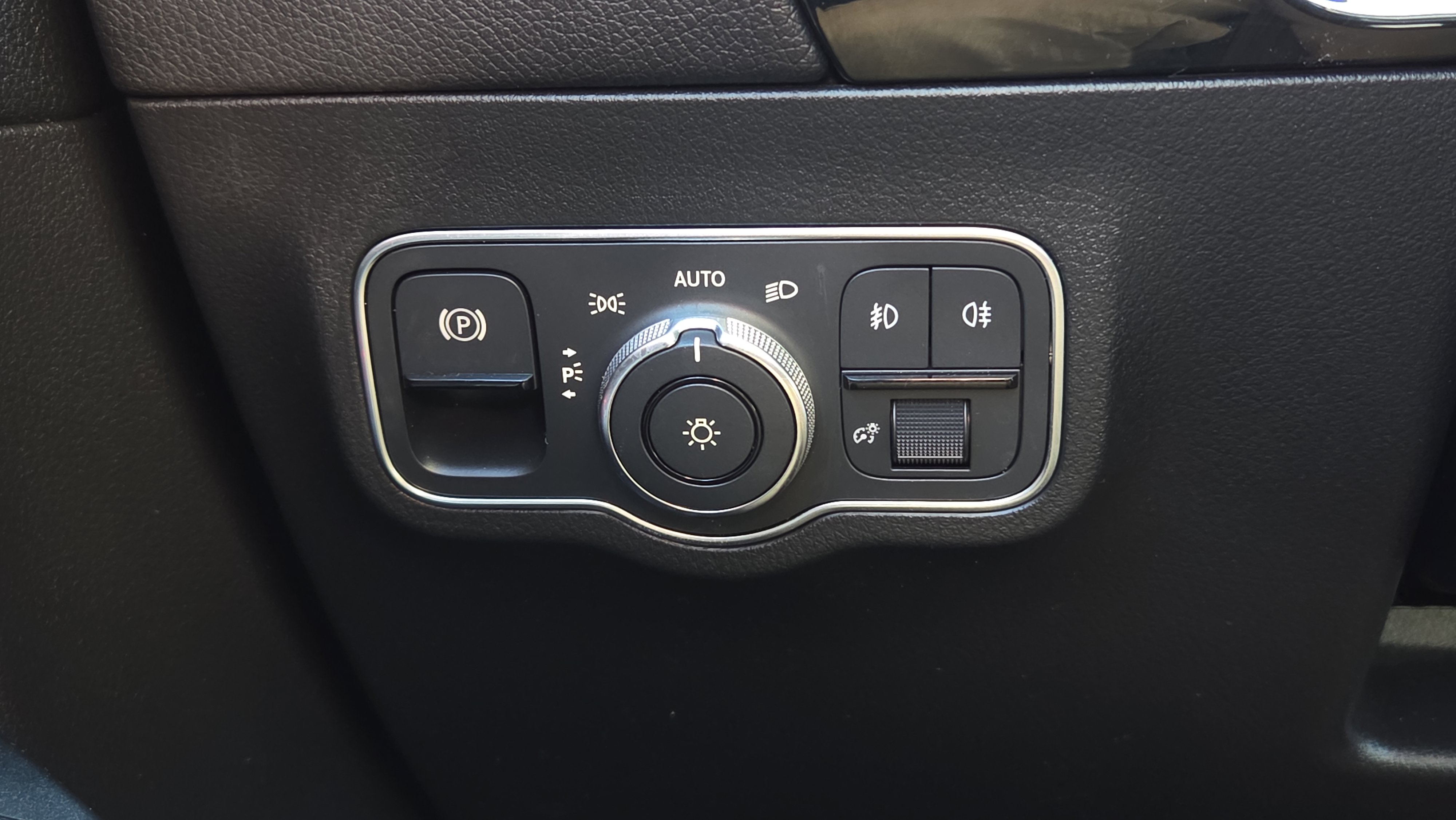 Used 2022 Mercedes-Benz GLA 250 image 28