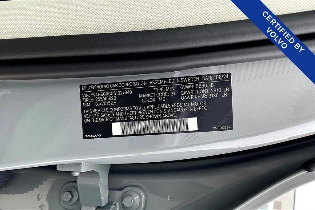 Used 2025 Volvo XC60 T8 Plus w/ Protection Package Premier image 42