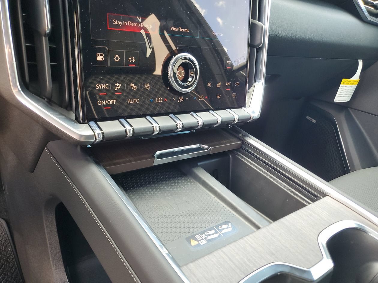New 2026 GMC Acadia Denali w/ Super Cruise Package FWD image 23