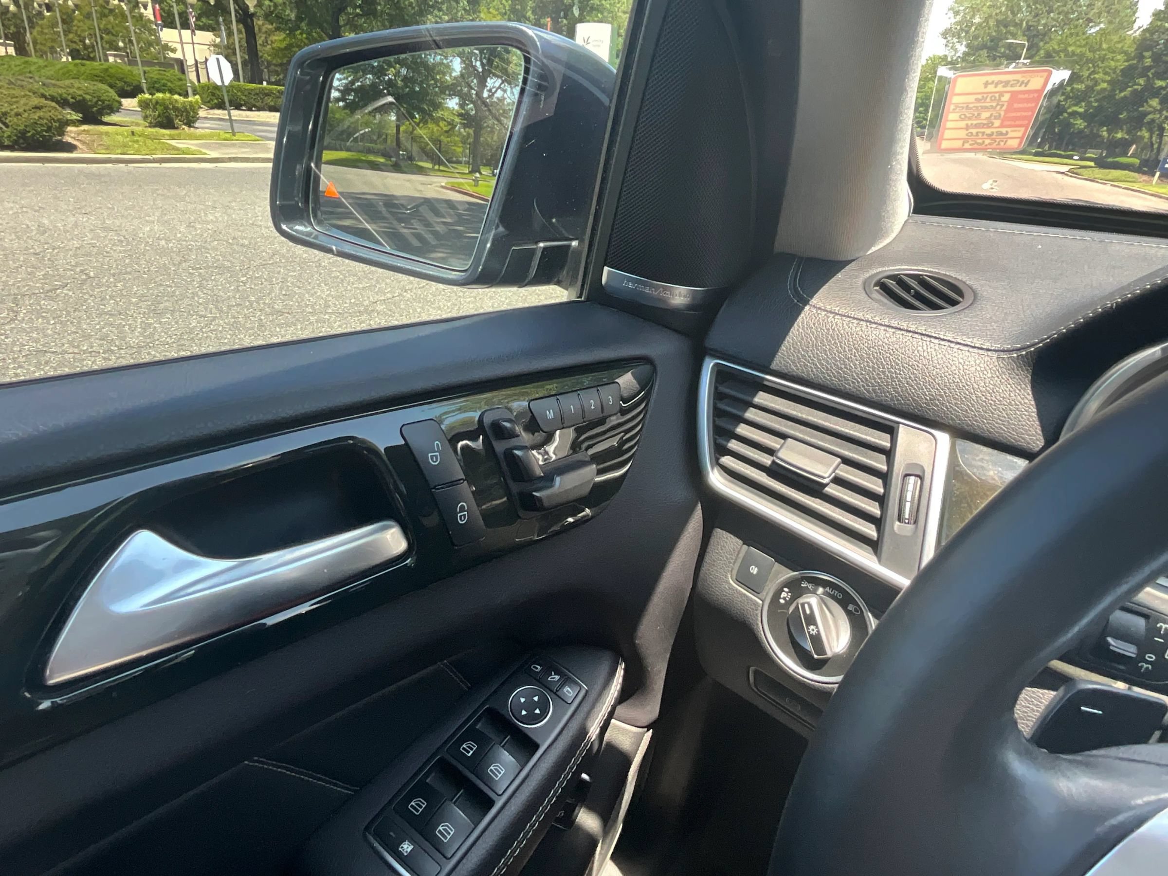 Used 2016 Mercedes-Benz GL 320 BlueTEC 4MATIC image 29