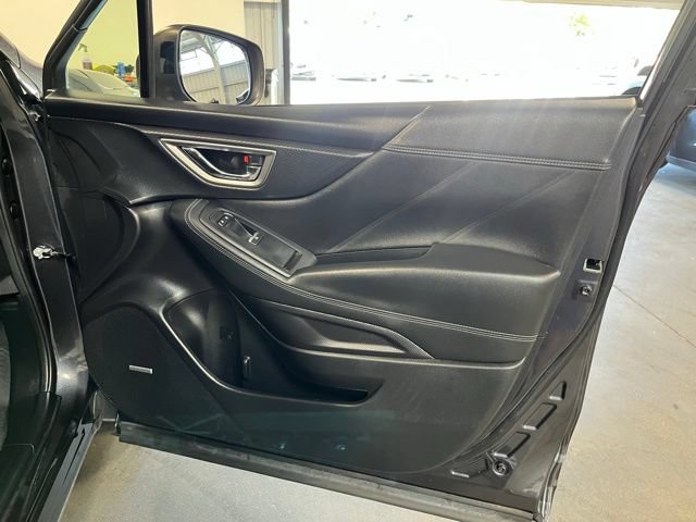 Used 2019 Subaru Forester Limited AWD/4WD image 12