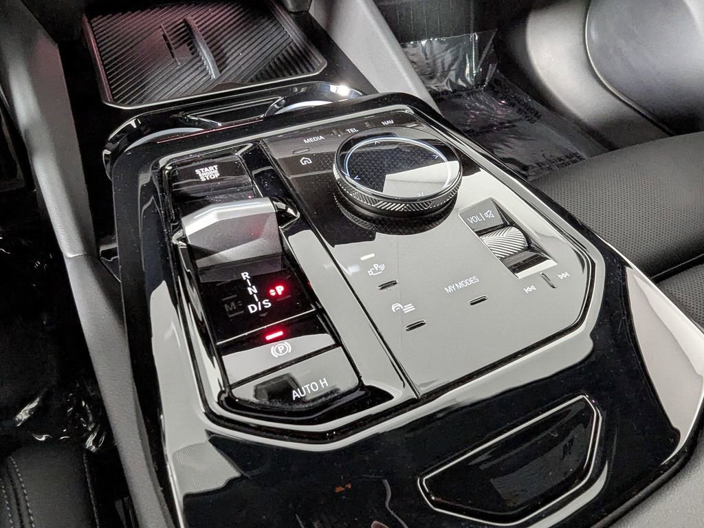 Certified 2024 BMW 530i w/ M Sport Package image 36