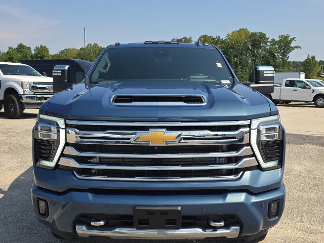 Used 2024 Chevrolet Silverado 3500 High Country w/ High Country Premium Package AWD/4WD image 8