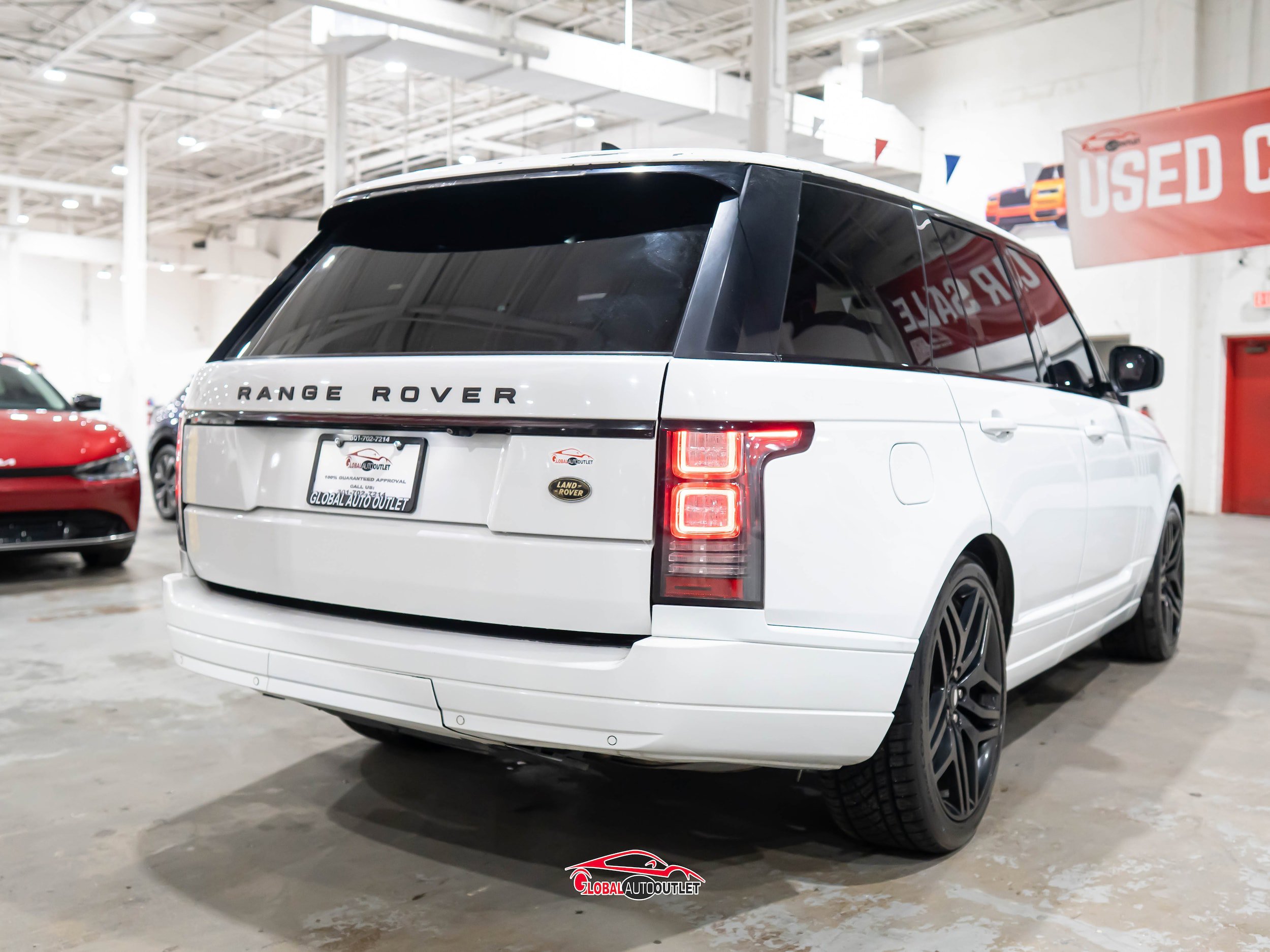 Used 2017 Land Rover Range Rover HSE AWD/4WD image 7