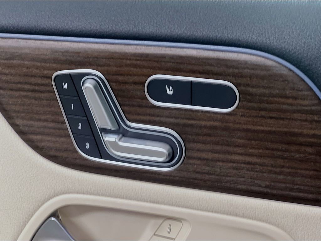 Used 2026 Mercedes-Benz GLA 250 4MATIC image 22