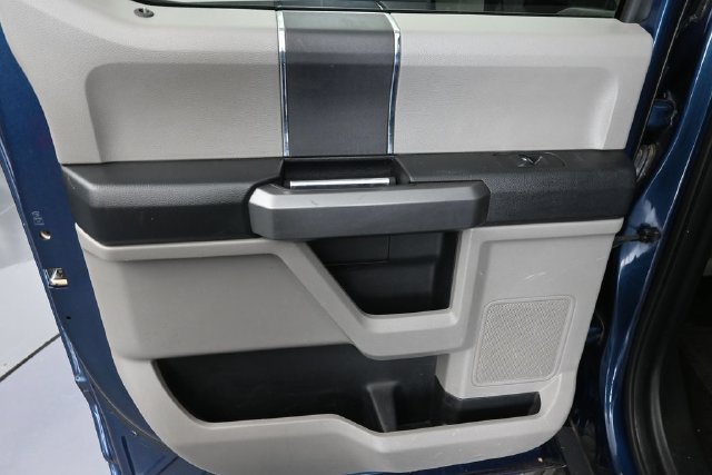 Used 2017 Ford F150 XLT AWD/4WD image 27