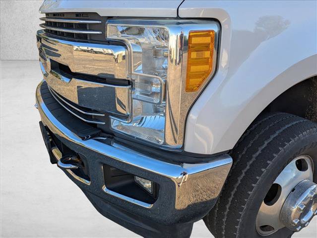 Used 2017 Ford F350 Lariat w/ Lariat Ultimate Package AWD/4WD image 9