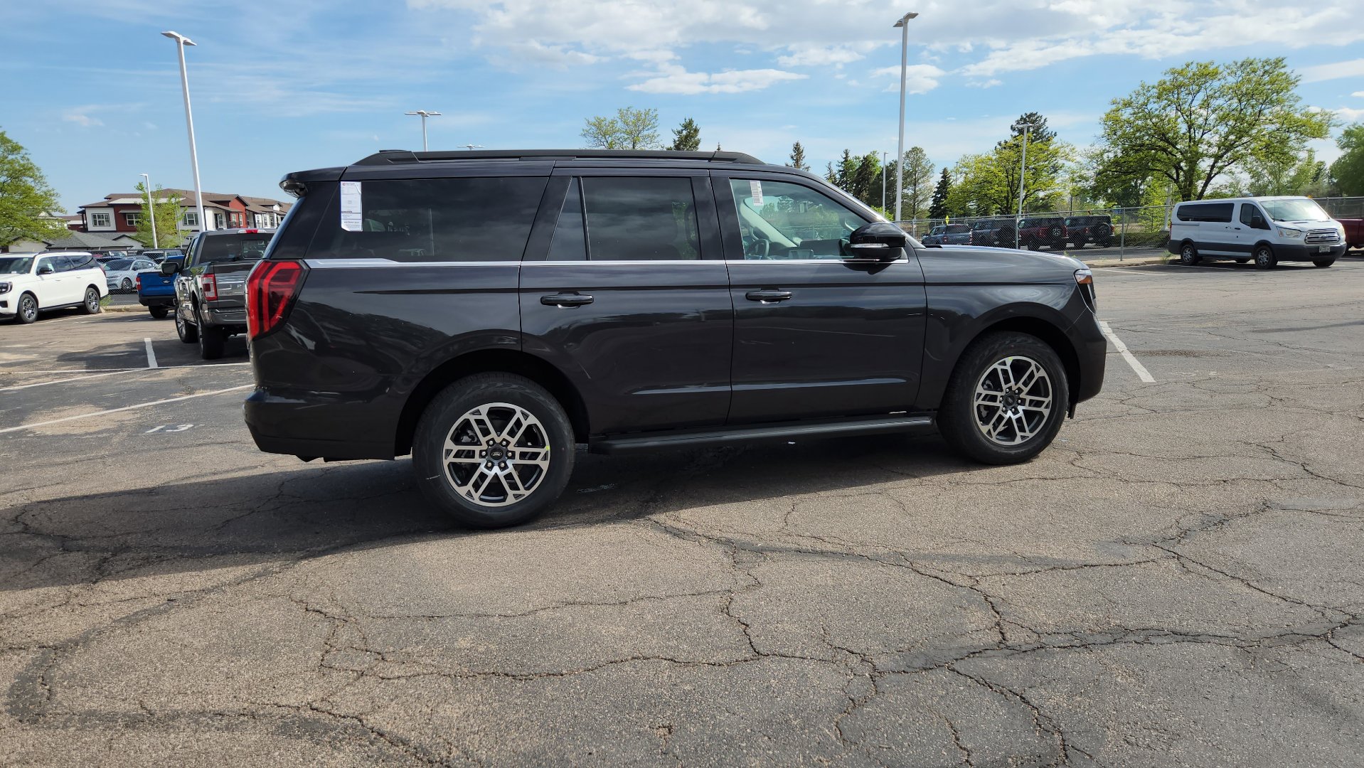 New 2026 Ford Expedition Active AWD/4WD image 15
