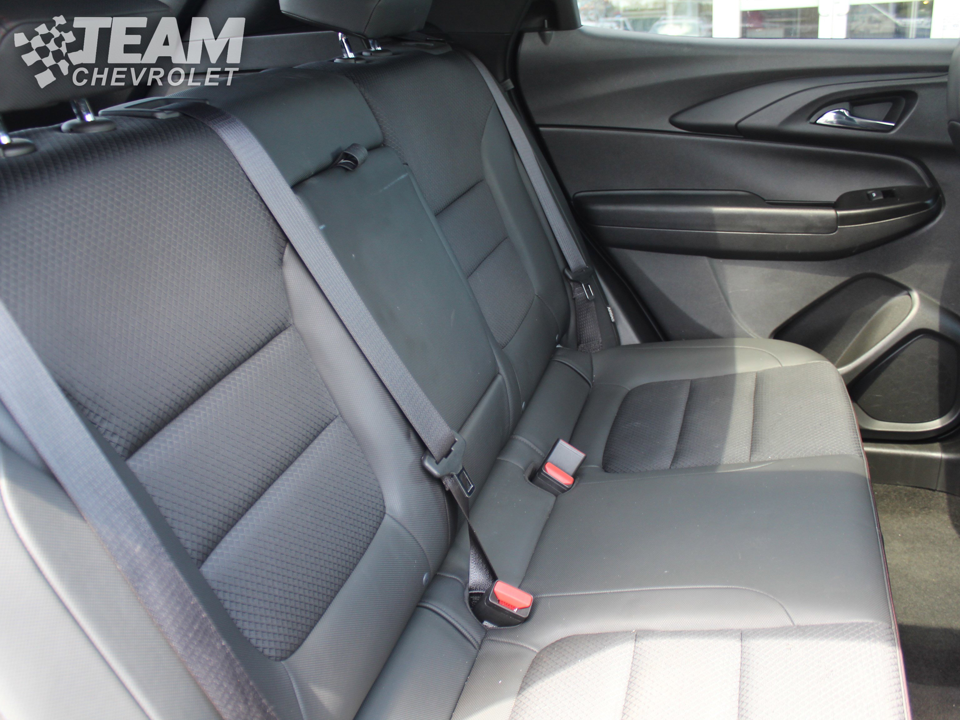 Used 2022 Chevrolet TrailBlazer RS w/ Sun and Liftgate Package AWD/4WD image 25