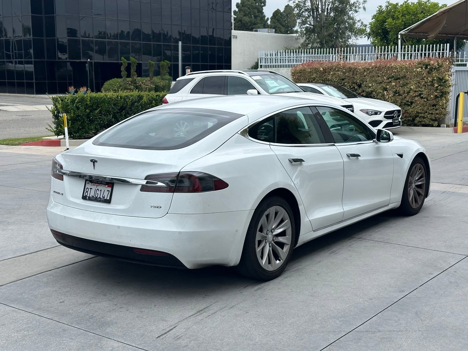 Used 2017 Tesla Model S 75D AWD/4WD image 8