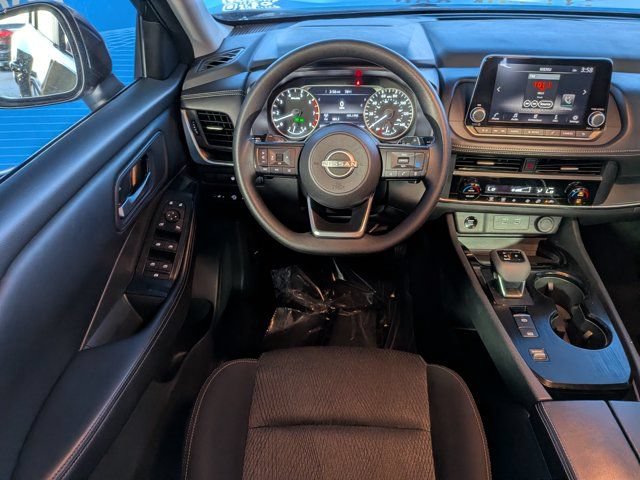 Used 2024 Nissan Rogue SV FWD image 15