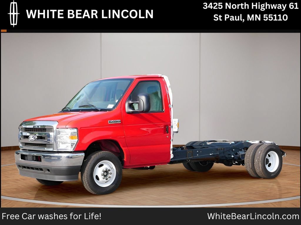 Used 2026 Ford E-450 and Econoline 450 Super Duty w/ Power Equipment Group RWD image 1